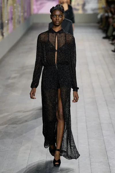 Look 37